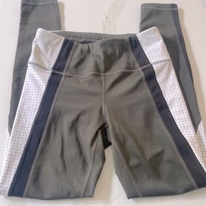 Athleta yoga pants